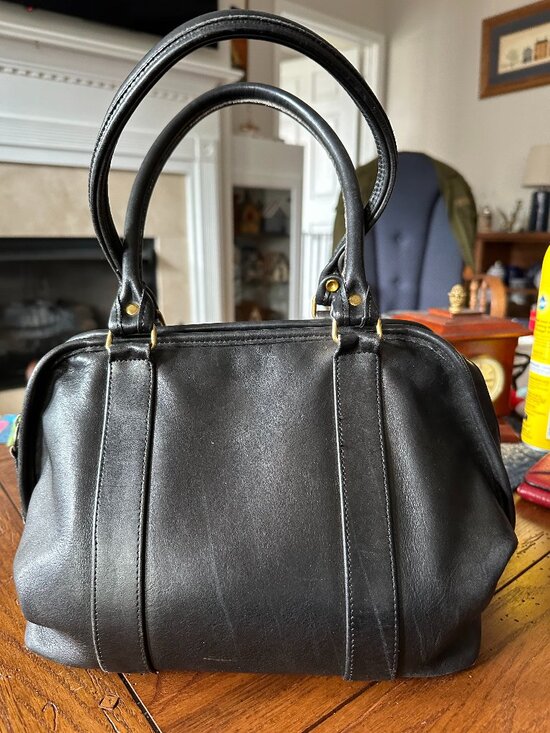 Coach Handbags - Vintage Coach satchel